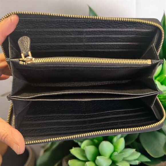 Mario Valentino Spa Calfskin Zip Around Wallet #30 - Picture 3 of 4